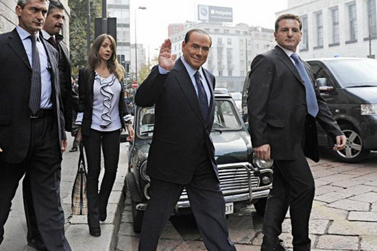 Berlusconi bác bỏ cáo buộc tổ chức tiệc trác táng ảnh 1 Berlusconi bác bỏ cáo buộc tổ chức tiệc trác táng ảnh 1