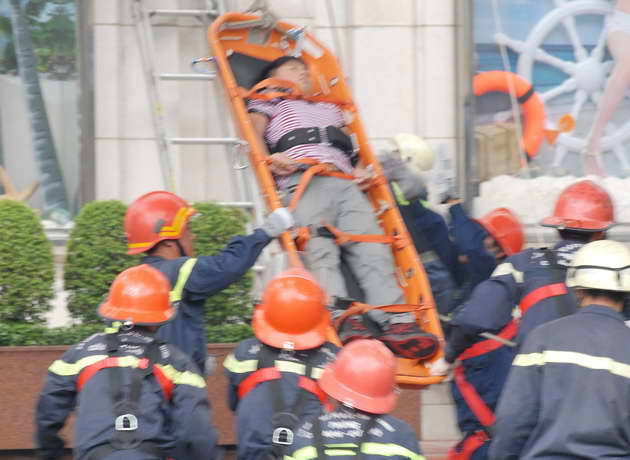 Hình ảnh diễn tập chữa cháy, cứu nạn bằng trực thăng ảnh 6