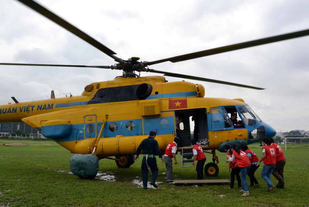 Hình ảnh diễn tập chữa cháy, cứu nạn bằng trực thăng ảnh 2