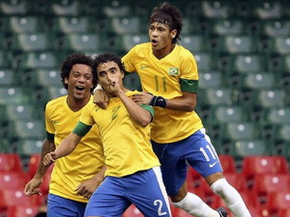 Tây Ban Nha nhận trận thua sốc, Brazil thắng nhọc ảnh 1