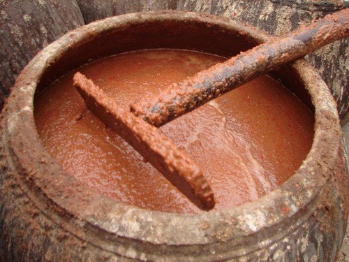 Phát hiện cơ sở quy mô lớn chế biến lậu các loại gia vị ảnh 1