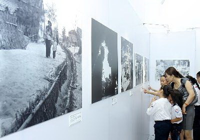 Triển lãm ảnh về trẻ em Việt Nam thời chiến tranh ảnh 1