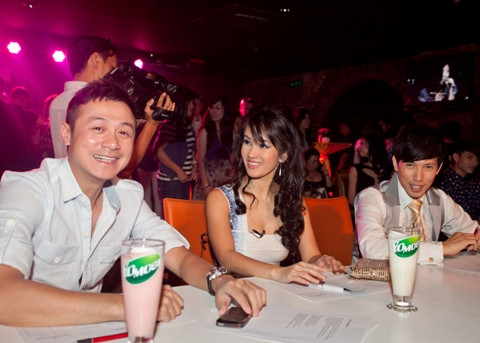 "Sức sống 8": Dàn sao cổ vũ, 10 thí sinh thoát hiểm ảnh 1