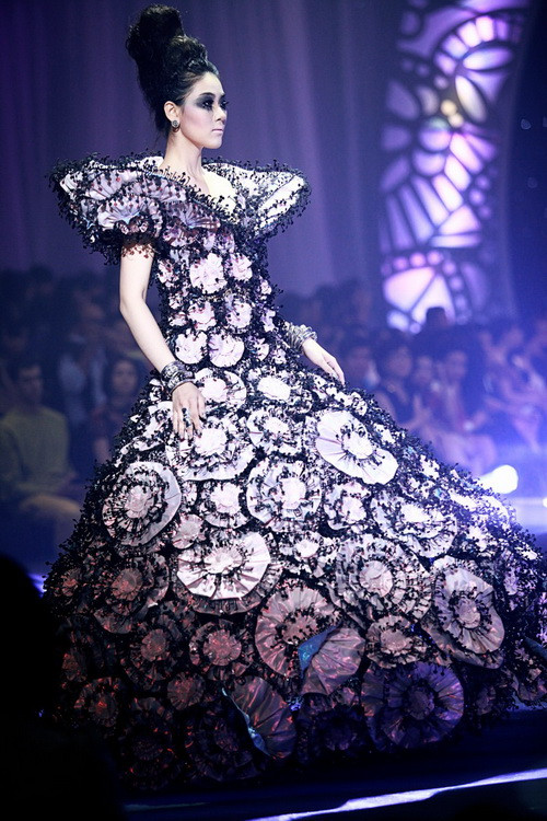 Công Trí tham dự Tuần lễ thời trang London 2013 ảnh 1