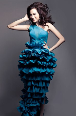 Trúc Diễm đang nhiều cơ hội đăng quang Hoa hậu ảnh 3