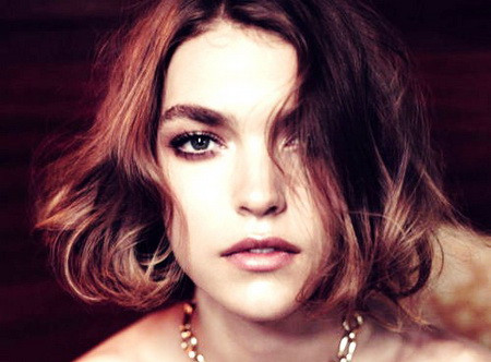 Tám kiểu tóc công sở đẹp quyến rũ vào mùa Thu ảnh 4