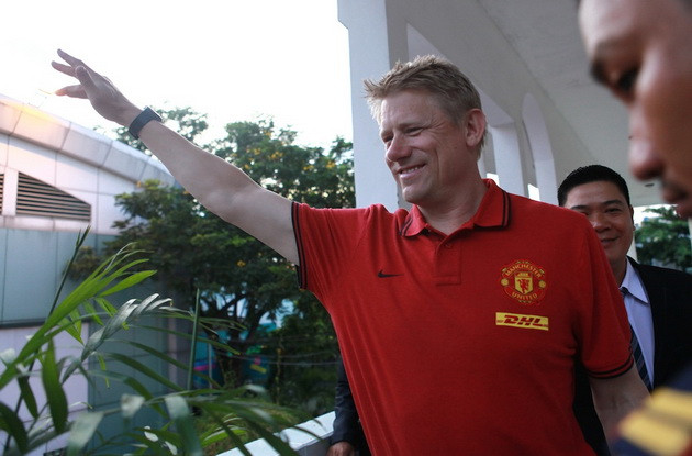 Cận cảnh Schmeichel giao lưu với người hâm mộ VN ảnh 2