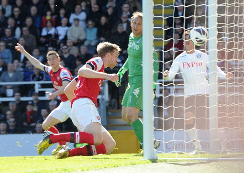 Wenger thở phào sau chiến thắng vất vả của Arsenal ảnh 1