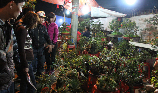 Thức trắng đêm cùng phiên chợ Viềng Âm dương ảnh 1