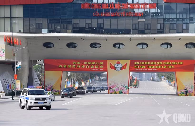 Đoàn công tác Bộ Quốc phòng kiểm tra, tổng duyệt các hoạt động trong khuôn khổ Giao lưu hữu nghị quốc phòng biên giới Việt Nam-Trung Quốc lần thứ 9 tại tỉnh Lạng Sơn. (Nguồn: Báo Quân đội Nhân dân)