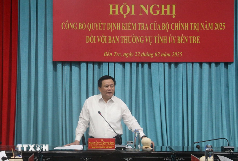 Đồng chí Nguyễn Xuân Thắng phát biểu tại hội nghị. (Ảnh: Huỳnh Phúc Hậu/TTXVN)