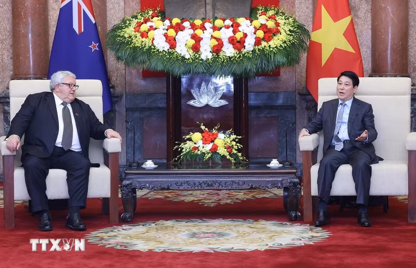 Chủ tịch nước Lương Cường tiếp Chủ tịch Quốc hội New Zealand Gerry Brownlee. (Ảnh: Lâm Khánh/TTXVN)