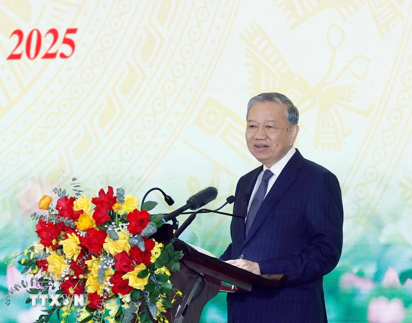 Tổng Bí thư Tô Lâm phát biểu chỉ đạo tại Hội nghị toàn quốc tổng kết công tác Tuyên giáo và Dân vận năm 2025, triển khai nhiệm vụ năm 2026. (Ảnh: Thống Nhất/ TTXVN)