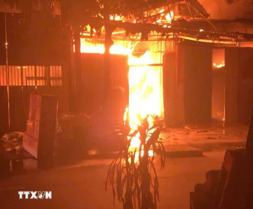 Hiện trường vụ cháy. (Ảnh: TTXVN phát)