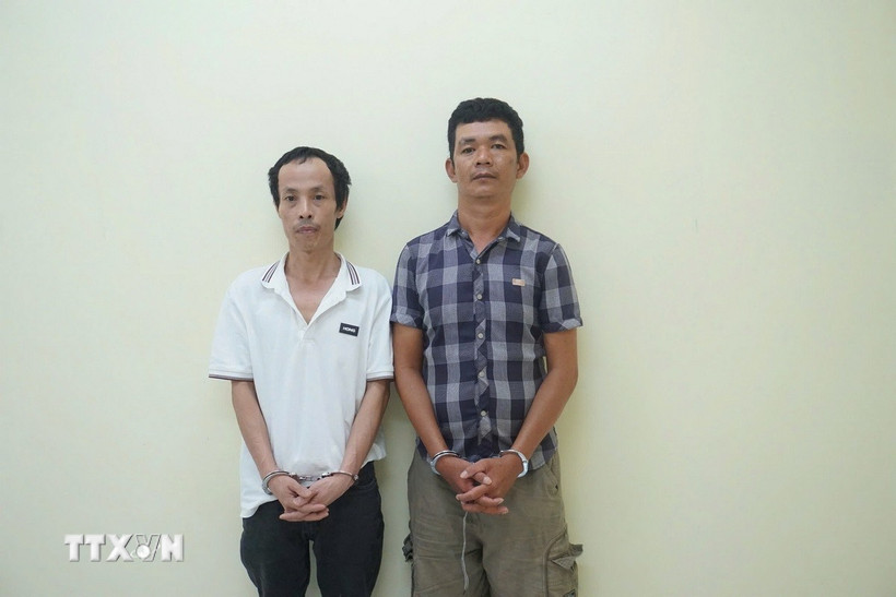 Hai TikToker bị bắt giữ vì xuyên tạc lãnh đạo Công an Thành phố Hồ Chí Minh. (Ảnh: TTXVN phát)