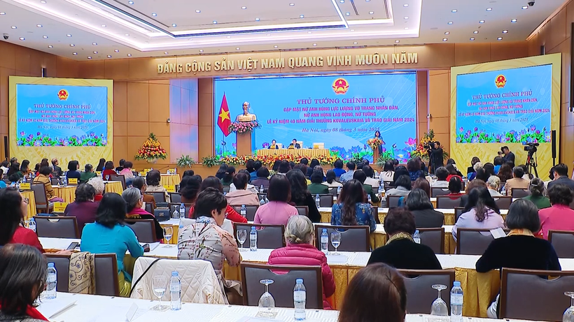 Thủ tướng Phạm Minh Chính dự lễ kỷ niệm 40 năm Giải thưởng Kovalevskaia