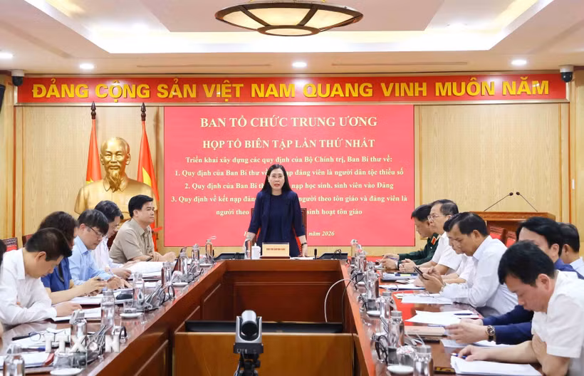Đồng chí Bùi Thị Quỳnh Vân, Ủy viên Trung ương Đảng, Phó Trưởng Ban Tổ chức Trung ương phát biểu chỉ đạo cuộc họp. (Ảnh: Phương Hoa/TTXVN)