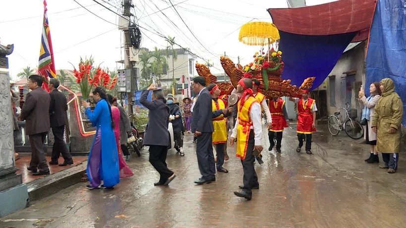 Nghi lễ rước kiệu trong lễ hội Báo bản làng Nộn Khê, tỉnh Ninh Bình. (Nguồn: Sở Thông tin và Truyền thông tỉnh Ninh Bình)