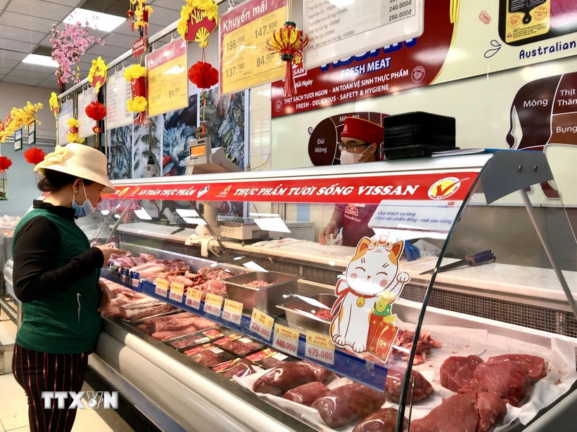 Sản phẩm thịt gia súc đảm bảo nguồn cung và chất lượng thực phẩm tại Thành phố Hồ Chí Minh. (Ảnh: Mỹ Phương/TTXVN)