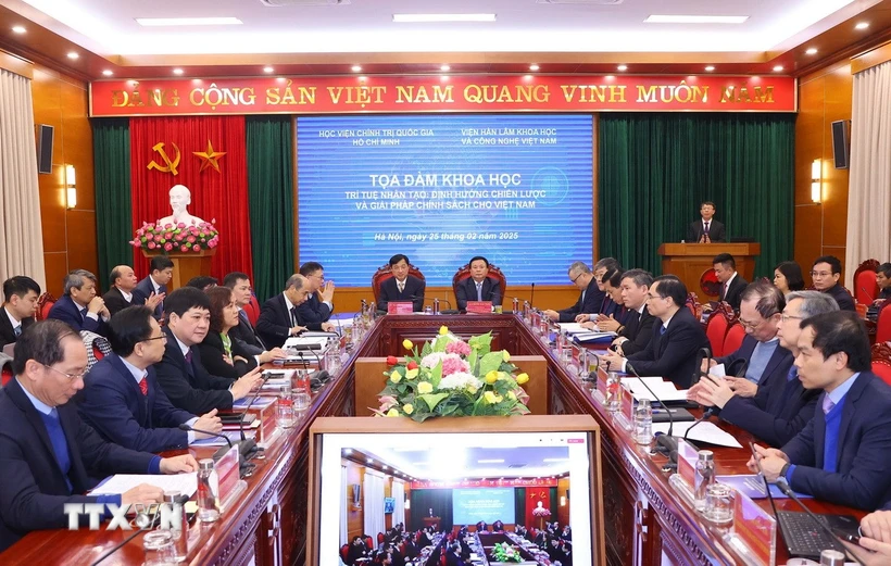 Tọa đàm khoa học “Trí tuệ nhân tạo - định hướng chiến lược và giải pháp chính sách cho Việt Nam.” (Ảnh: Văn Điệp/TTXVN)