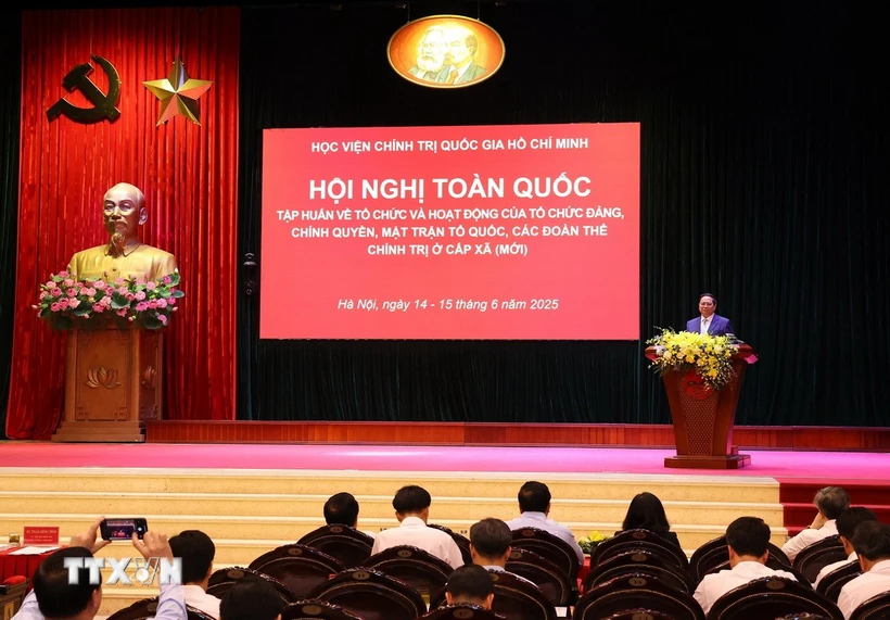Thủ tướng Phạm Minh Chính phát biểu chỉ đạo Hội nghị. (Ảnh: Văn Điệp/TTXVN)