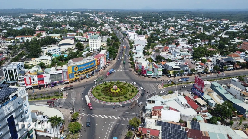 Thành phố Đồng Xoài là trung tâm của tỉnh Bình Phước, được định hướng tập trung phát triển thương mại- dịch vụ- du lịch gắn liền với các trục giao thông quan trọng. (Ảnh: TTXVN phát)