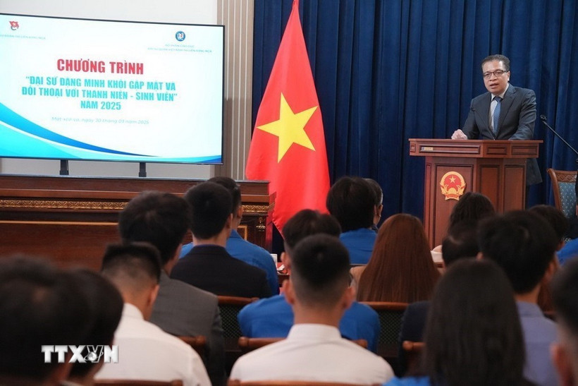 Quang cảnh buổi giao lưu đối thoại. (Ảnh: Quang Vinh/TTXVN)