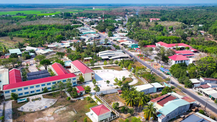 Xã Hòa Hội, tỉnh Tây Ninh, địa bàn biên giới Tây Nam, từng bước đổi thay với hệ thống hạ tầng được đầu tư đồng bộ, tạo nền tảng cho phát triển kinh tế-xã hội gắn với giữ vững quốc phòng, an ninh. (Ảnh: Minh Phú/TTXVN)