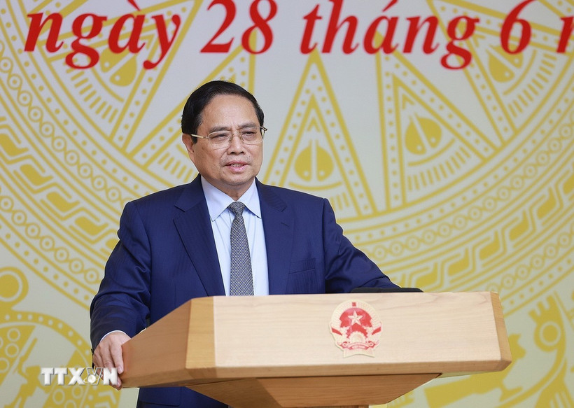 Thủ tướng Phạm Minh Chính chủ trì phiên họp lần thứ 12 của Hội đồng Thi đua-Khen thưởng Trung ương. (Ảnh: Dương Giang/TTXVN)