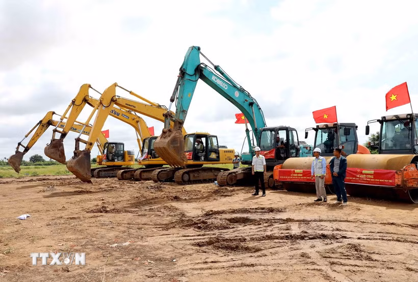 Dự án nhà máy đốt chất thải rắn phát điện công nghệ hiện đại với tổng vốn đầu tư hơn 1.550 tỷ đồng được xây dựng tại xã Thụy Trình, huyện Thái Thụy. (Ảnh: Thế Duyệt/TTXVN)