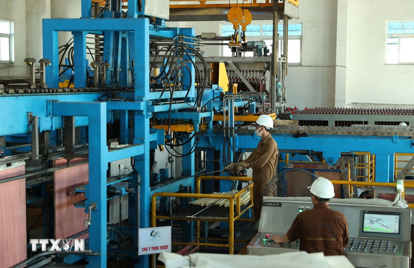 Hoạt động sản xuất tại Nhà máy Luyện đồng số 2, xã Bản Qua, huyện Bát Xát (Chi nhánh Luyện đồng Lào Cai). (Ảnh: Quốc Khánh/TTXVN)
