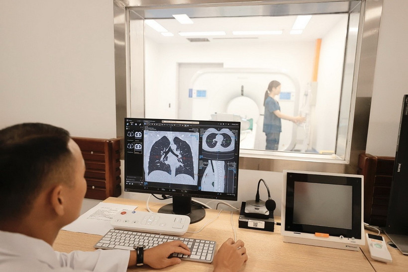 Phòng chụp CT 128 dãy tại Bệnh viện Nhi Hà Nội. (Ảnh: Minh Quyết/TTXVN)