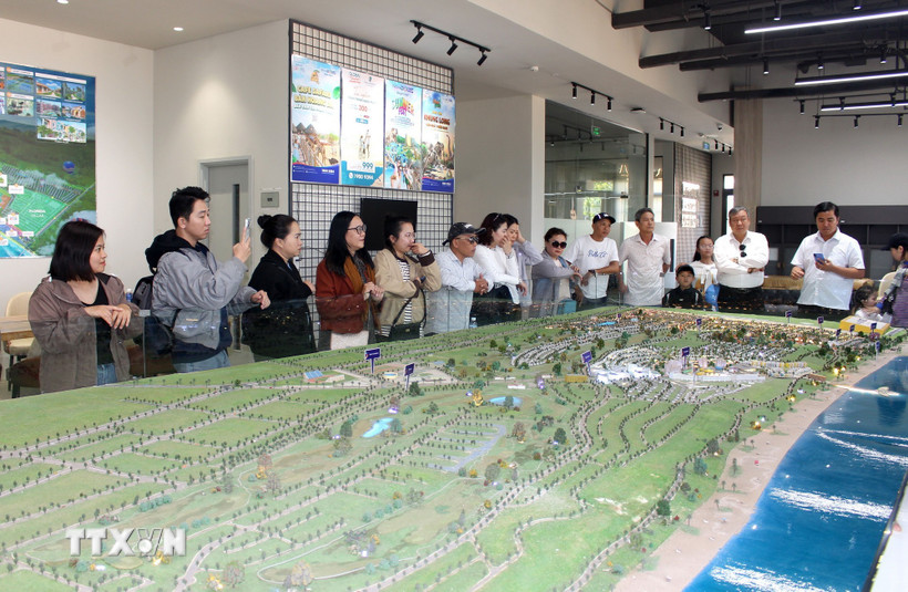 Lâm Đồng kỳ vọng tăng cường liên kết với các thị trường khách du lịch trọng điểm như Thành phố Hồ Chí Minh, Đồng Nai và các tỉnh khu vực Đông Nam Bộ qua chuyến khảo sát. (Ảnh: Hồng Hiếu/TTXVN)