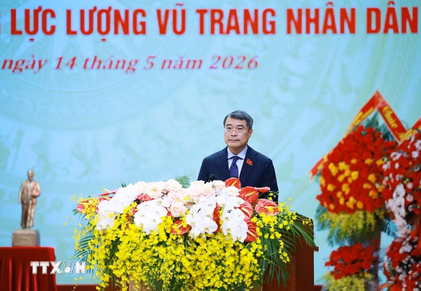 Thủ tướng Lê Minh Hưng phát biểu tại Lễ đón nhận Danh hiệu Anh hùng Lực lượng Vũ trang Nhân dân của Công an thành phố Hải Phòng. (Ảnh: Dương Giang/TTXVN)