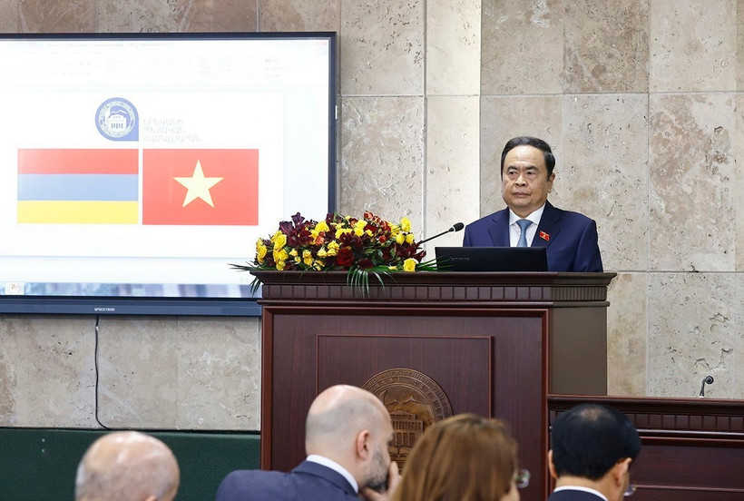 Chủ tịch Quốc hội Trần Thanh Mẫn phát biểu tại Đại học Tổng hợp Quốc gia Yerevan. (Ảnh: Doãn Tấn/TTXVN)