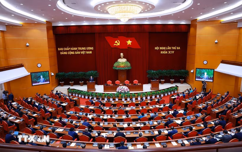 Phiên bế mạc Hội nghị lần thứ 3 Ban Chấp hành Trung ương Đảng khóa XIV. (Ảnh: Dương Giang/TTXVN)