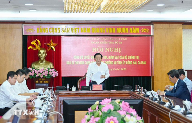 Chiều 02/3/2026, Đoàn kiểm tra, giám sát số 22 của Bộ Chính trị do đồng chí Bùi Văn Nghiêm, Ủy viên Trung ương Đảng, Phó Trưởng Ban Nội chính Trung ương, Phó Trưởng đoàn kiểm tra, giám sát số 22 của Bộ Chính trị triển khai Quyết định kiểm tra, giám sát với Ban thường vụ các Tỉnh ủy Đồng Nai và Cà Mau. (Ảnh: Phương Hoa/ TTXVN)