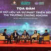 Chương trình Tọa đàm “Báo chí dữ liệu và sự phát triển bền vững thị trường chứng khoán,” ngày 5/3. (Ảnh: BTC/Vietnam+)