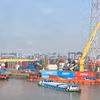 Hai tháng đầu năm, thu cân đối ngân sách từ hoạt động xuất, nhập khẩu đạt 36,5 nghìn tỷ đồng, bằng 15,5% dự toán năm và tăng 4,4% so với cùng kỳ năm trước. (Ảnh: Vietnam+)