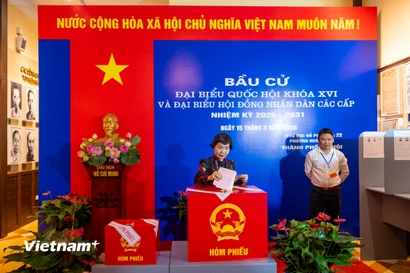 Các điểm di tích của phường Hoàn Kiếm được trưng dụng làm khu vực bỏ phiếu, nhằm phát huy giá trị di tích trong bầu cử. (Ảnh: Minh Sơn/Vietnam+)