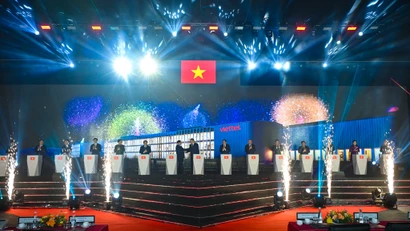 Việc khởi công Nhà máy chế tạo chip bán dẫn công nghệ cao là cột mốc quan trọng trong hành trình xây dựng năng lực công nghệ của Việt Nam, góp phần hiện thực hóa mục tiêu “Tự chủ công nghệ, vững bền tương lai." (Ảnh: Minh Sơn/Vietnam+)