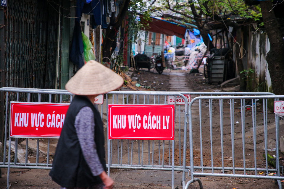 Về thông tin ca bệnh thứ 39 nhiễm COVID-19 được nhiều phương tiện thông tin đăng tải tối 11/3, ông Nguyễn Nhật Cảm – Giám đốc Trung tâm Kiểm soát Bệnh tật thành phố Hà Nội cho biết đây chỉ mới là trường hợp nghi ngờ. (Ảnh: Minh Sơn/Vietnam+)