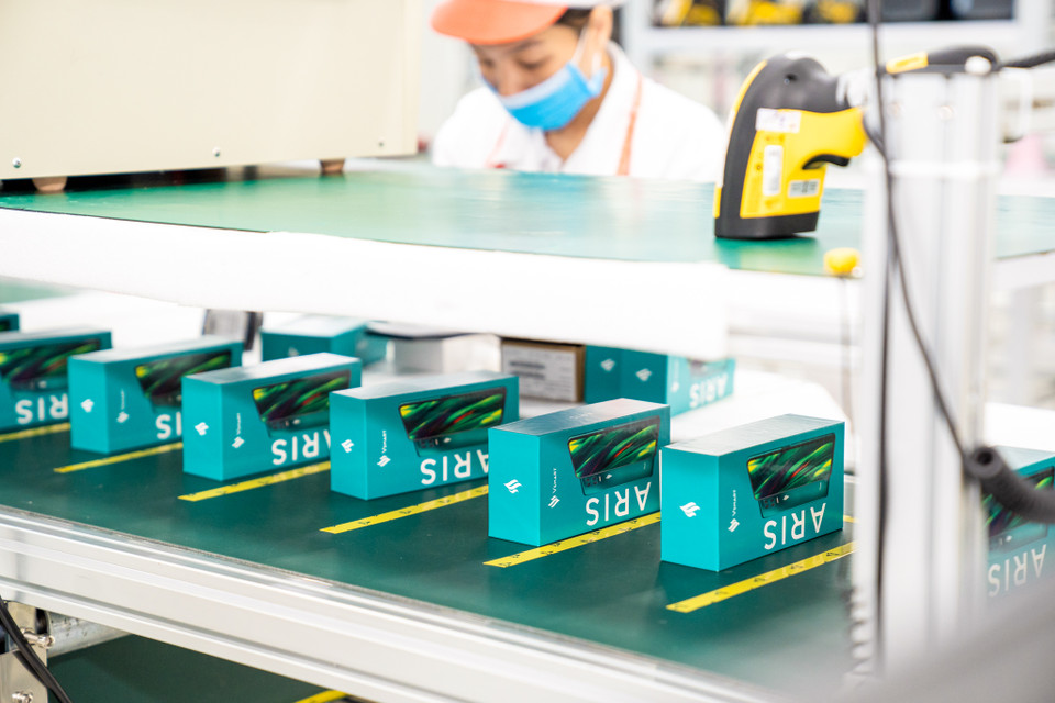 Đầu tháng 7/2020, VinSmart ra mắt sản phẩm điện thoại 5G đầu tiên với thương hiệu Vsmart Aris 5G tích hợp nhiều công nghệ hiện đại như bảo mật lượng tử, khóa bảo mật... (Ảnh: PV/Vietnam+)