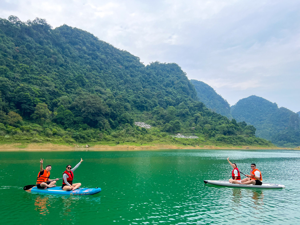 Thang Hen glamping là một tiểu khu nằm trong khuôn viên khu du lịch sinh thái hồ Thang Hen, thuộc địa phận xã Quốc Toản (Quảng Hòa). (Ảnh: Chí Hiếu/Vietnam+)