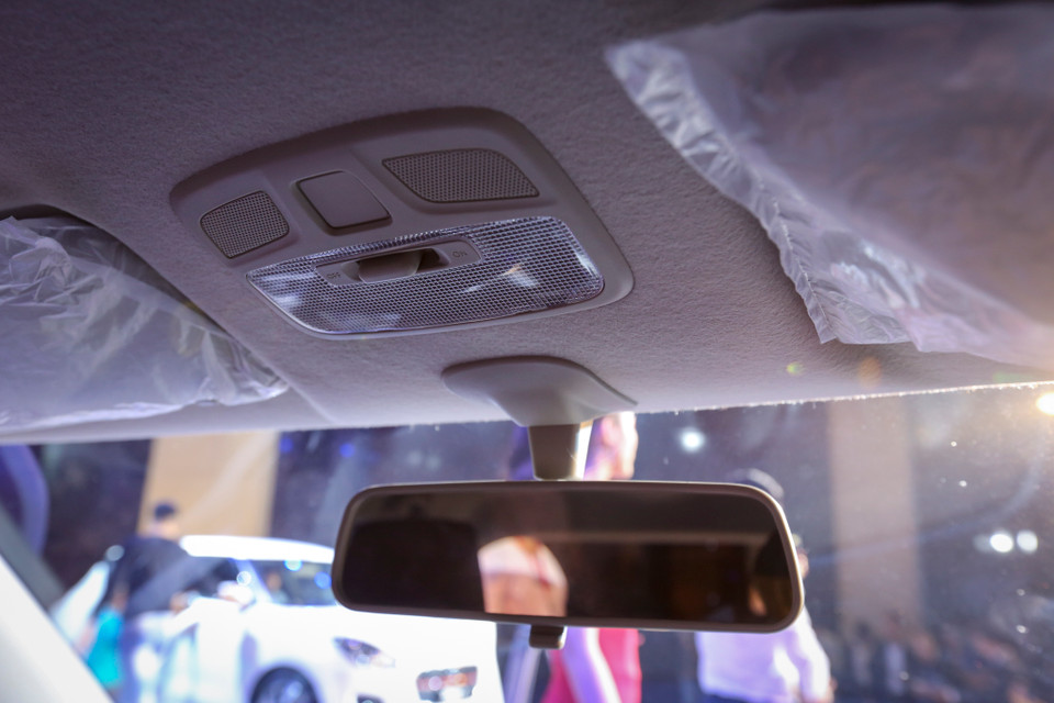 Mẫu hatchback cỡ B trang bị đèn pha halogen ở bản GL (bản thường), đèn LED bản GLX (bản cao cấp). (Ảnh: Minh Sơn/Vietnam+)