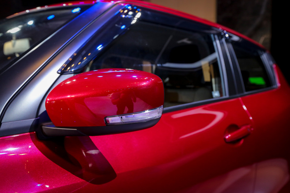 Trải qua nhiều cải tiến, thế hệ thứ ba của dòng Swift có khối lượng nhẹ hơn 95kg so với mẫu xe thế hệ thứ 2, mang đến hiệu suất lái tốt hơn cùng mức tiêu hao nhiên liệu đáng kể. (Ảnh: Minh Sơn/Vietnam+)