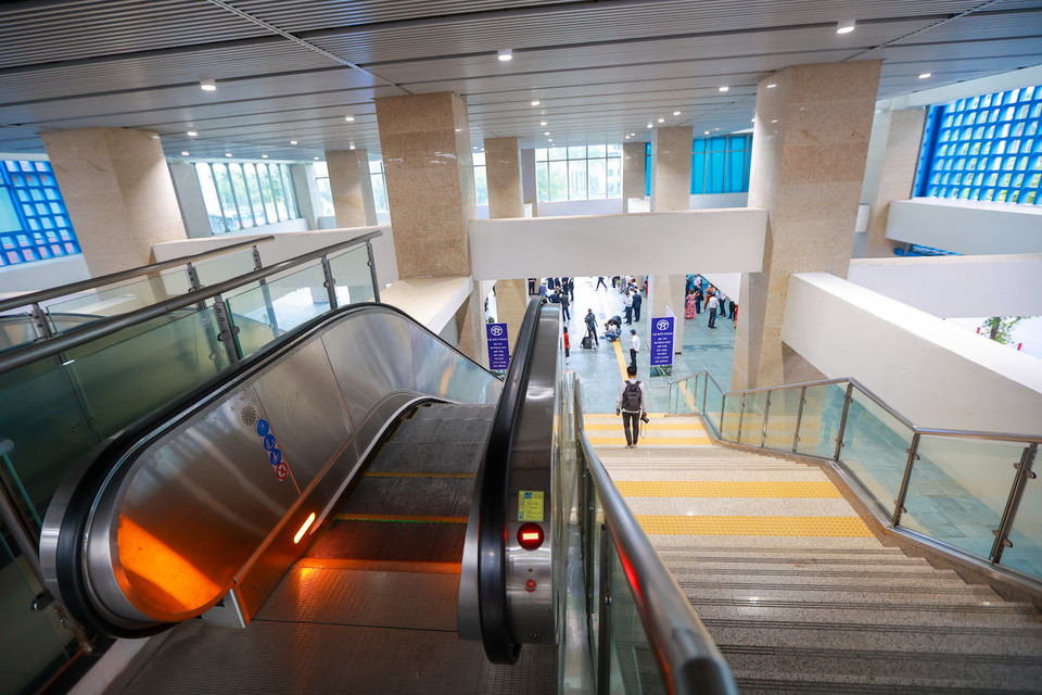 Lãnh đạo Hanoi Metro cho biết trong 6 tháng đầu, giờ mở tuyến là 5 giờ 30 tới 20 giờ. (Ảnh: Minh Sơn/Vietnam+)