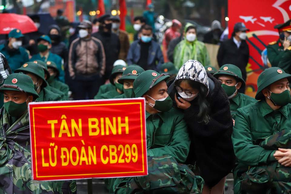 Các tân binh sẽ bắt đầu một cuộc sống mới, xa cách bạn bè, gia đình và người thân trong khoảng hai năm. (Ảnh: Minh Sơn/Vietnam+)