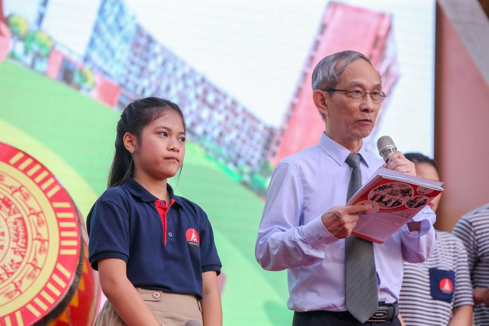 Sở Giáo dục và Đào tạo Hà Nội trong thông báo thực hiện lễ khai giảng năm học mới cũng đã khích lệ các nhà trường tổ chức các hoạt động ý nghĩa mang thông điệp cùng hành động bảo vệ môi trường. (Ảnh: Minh Sơn/Vietnam+)