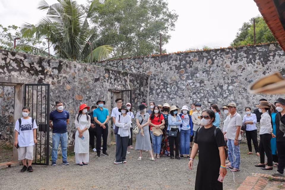 Ngày 24-26/6, Báo Điện tử VietnamPlus đã tổ chức chuyến 'Về Nguồn' tại Côn Đảo, nơi có những di tích lịch sử ghi dấu tội ác của kẻ xâm lược và sự bất khuất, kiên cường của hàng vạn chiến sỹ cách mạng. (Ảnh: Hoài Nam/Vietnam+)